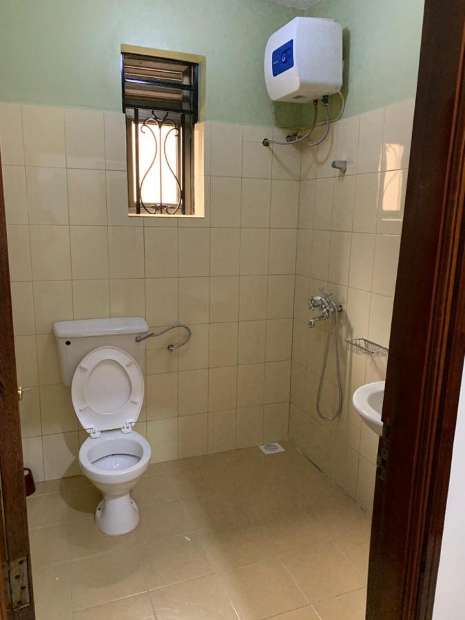 Cozy 2-Bedroom Apartment Within City Limits. Kampala Buitenkant foto